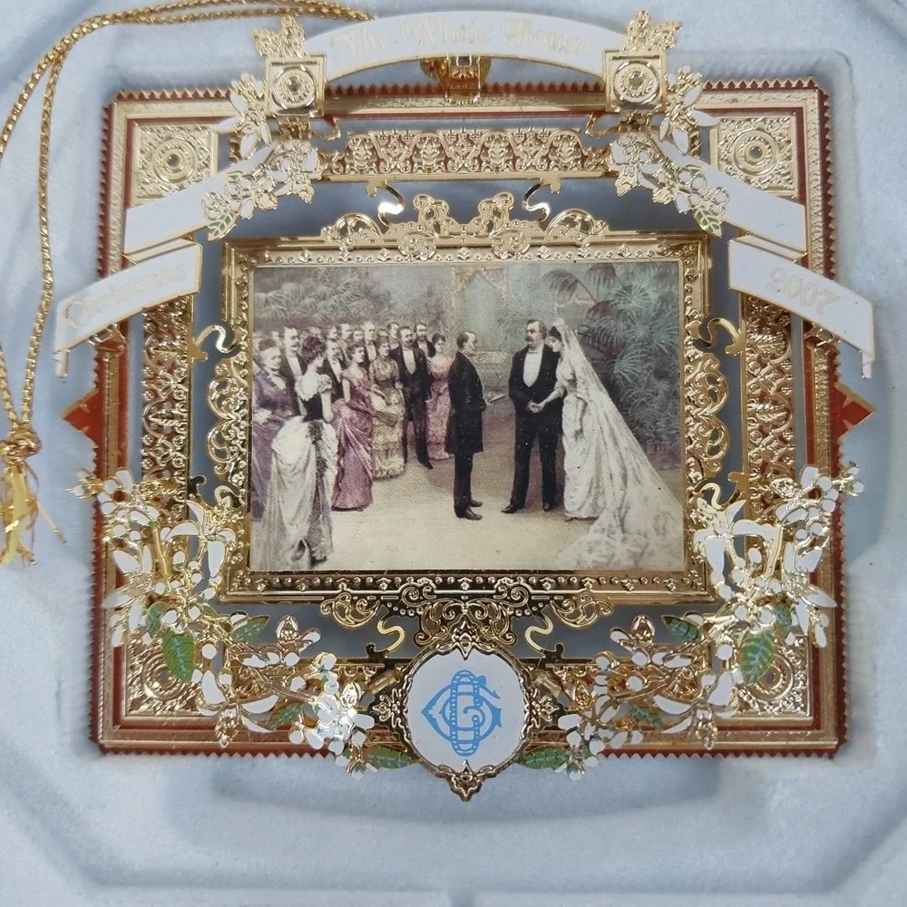 The White House Christmas Ornament 2007 Historical Association with Box‎